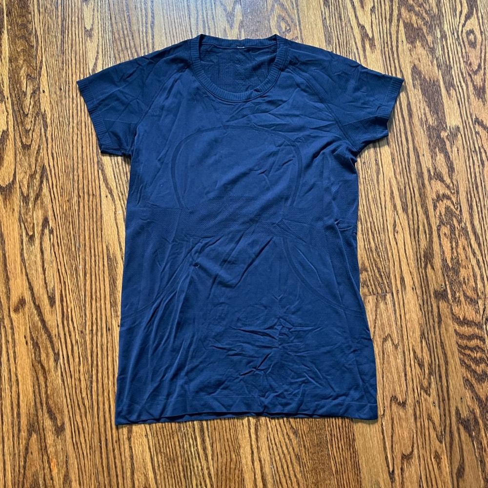 Lululemon swiftly tech short sleeve tee navy blue